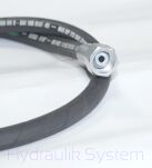 Wąż hydrauliczny jednooplotowy fi 8 L- 1300 końcówki proste 3/8